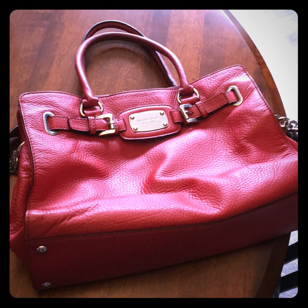 Michael Kors L red Hamilton w silver hardware